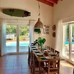 Endless Summer Surf House Konukevi *