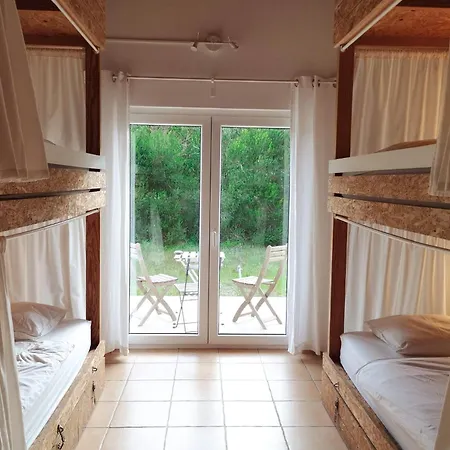 Endless Summer Surf House ゲストハウス アルジェズール