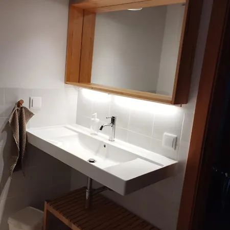 Endless Summer Surf House Penzion *