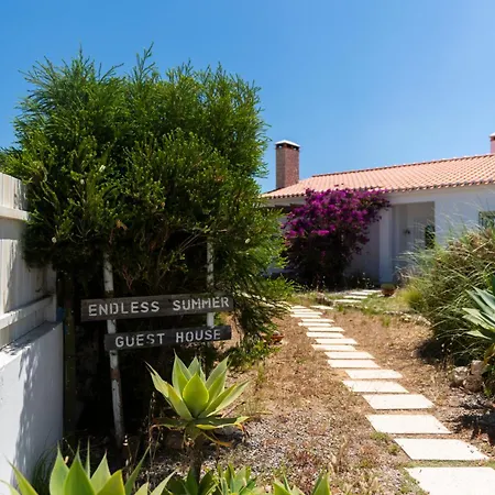 Endless Summer Surf House Pensionat *