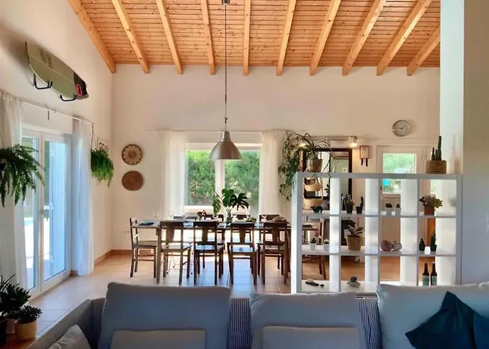 Endless Summer Surf House ゲストハウス